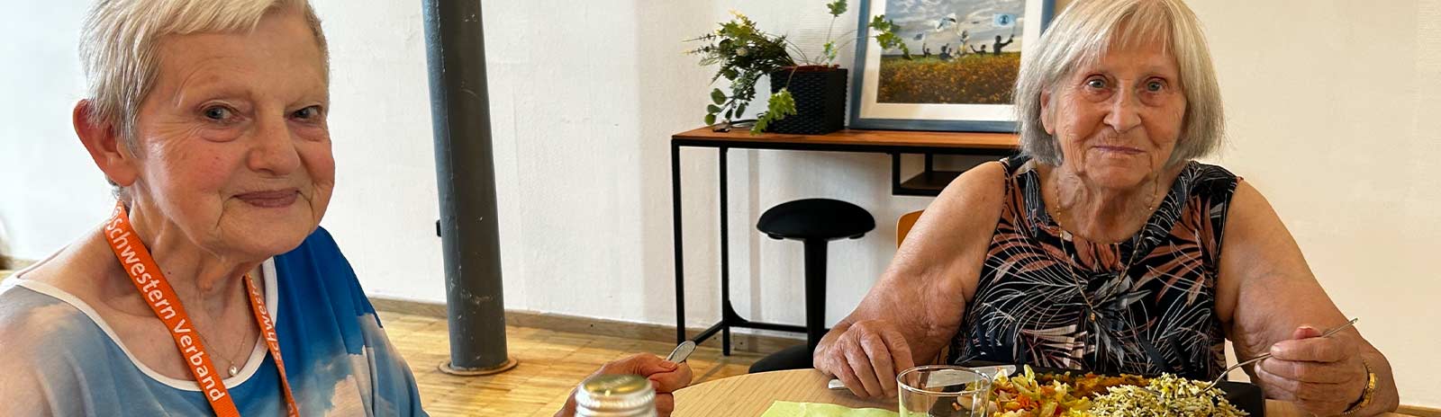 Haus-in-den-Auen_Mittagessen_Slider